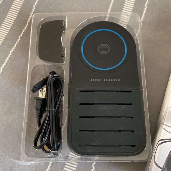 2 in 1 USB charging station - Picture 3 of 3